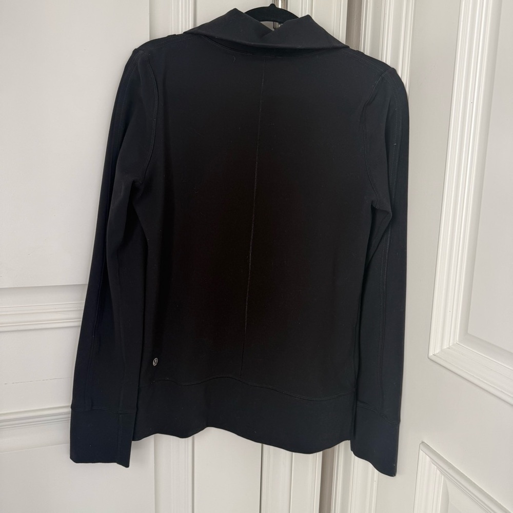Lululemon Daily Yoga Jacket Black Size 8 Full Zip Gold Hardware - Picture 7 of 9